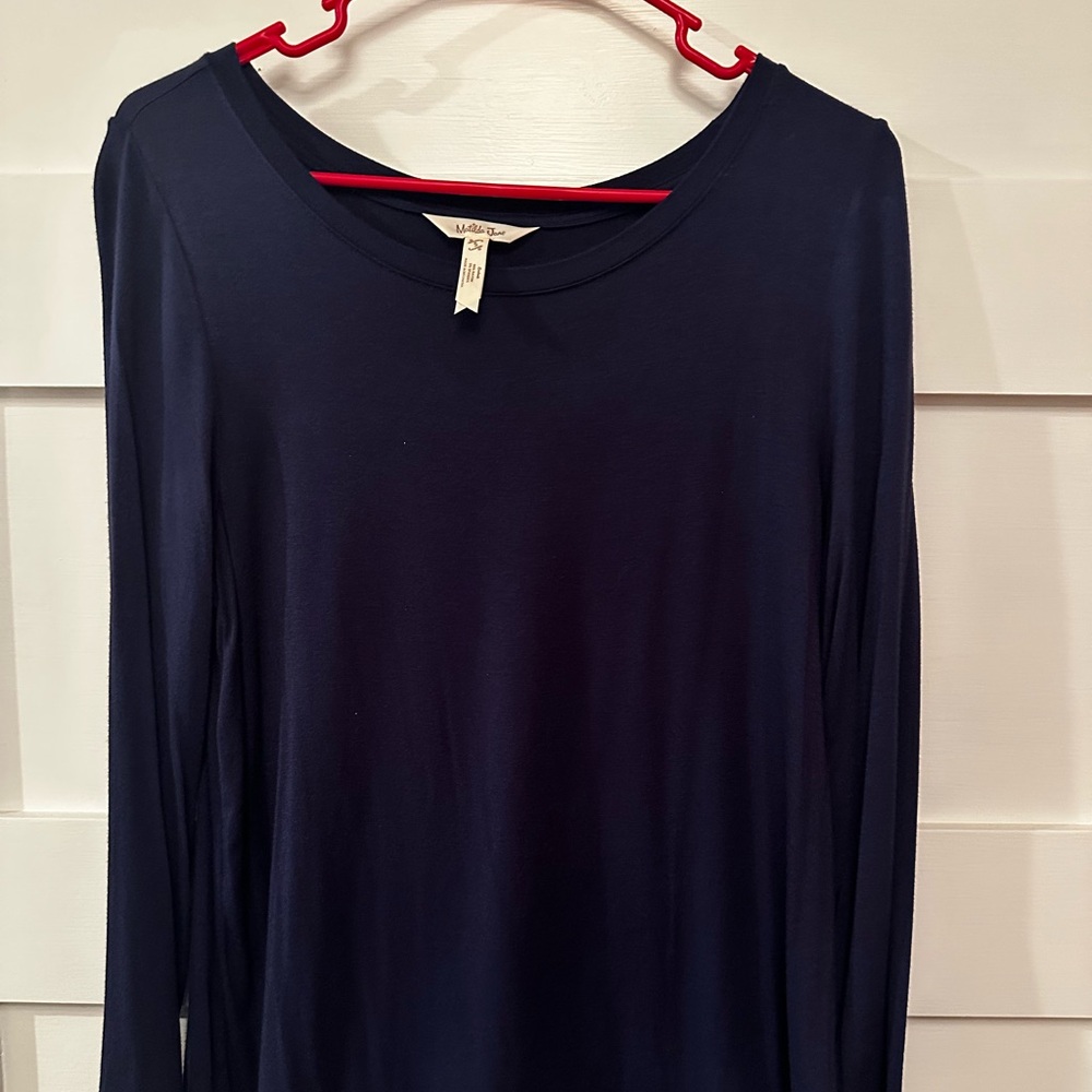 Matilda Jane navy blue soft tee with scallop hem